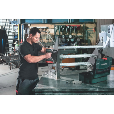 Акумуляторний ударний гайковерт Metabo SSW 18 LT