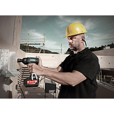 Аккумуляторный ударный гайковерт Metabo SSW 18 LTX 400 BL 4.0 Ач