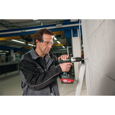 Акумуляторний ударний шурупокрут Metabo SB 18 LT 2xLiHD 3,1 Ah