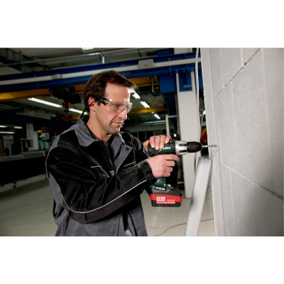 Акумуляторний ударний дриль-шурупокрут Metabo SB 18 LT BL 2x3,5 Ah LiHD
