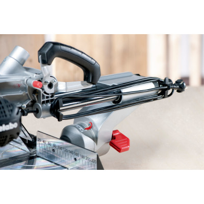 Торцовочная пила Metabo KGS 216 M SET