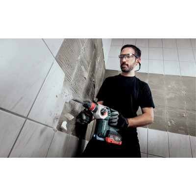 Акумуляторний перфоратор Metabo KHA 18 LTX BL 24 QUICK