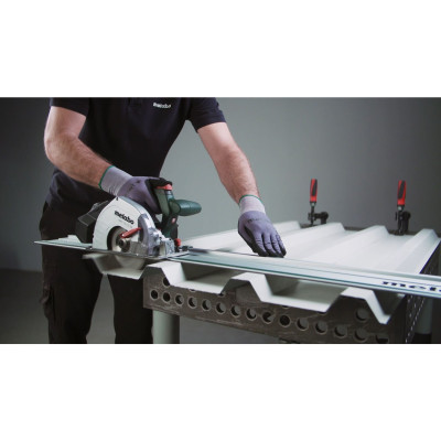 Аккумуляторная дисковая пила по металлу Metabo MKS 18 LTX 58 Аккумуляторная дисковая пила по металлу Metabo MKS 18 LTX 58